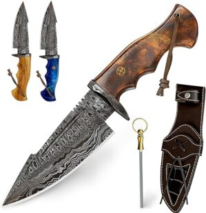 BLADEBOLT Handmade Damascus 10″ Hunting Knife with Sheath