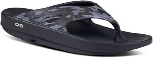 OOFOS Lightweight Recovery Sandal with Hand-Painted Graphics