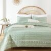 JANZAA Sage Green Boho Quilt Set, Queen