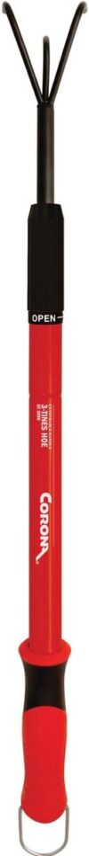 Corona GT3090 Extendable Handle 3-Tine Hoe, Red
