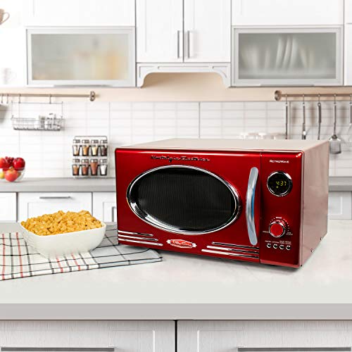 Nostalgia Retro Microwave Oven, Metallic Red, RMO4RR - Image 5