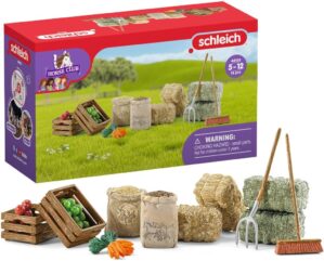 Schleich Horse Club Toy Feed And Accessory Set