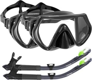 WACOOL Professional Snorkeling Set With Anti-Fog Coating