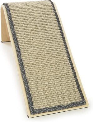 SmartyKat Sisal Angle Cat Scratch Ramp
