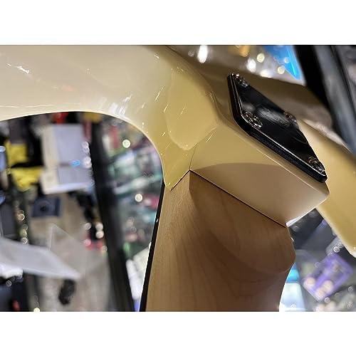 Peavey Milestone Bass Guitar, Ivory - Image 4