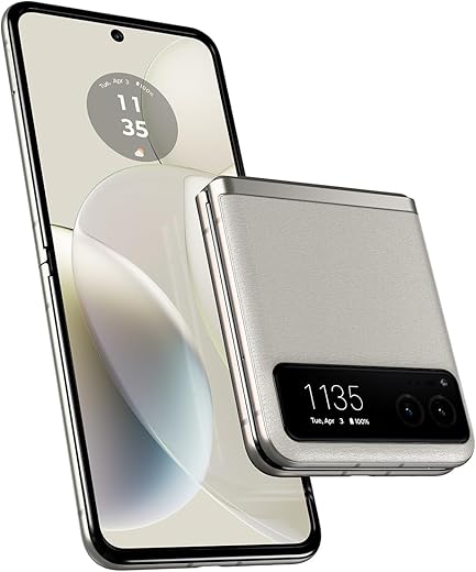 Motorola Razr 2023 Vanilla Cream 32MP Camera