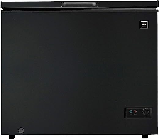 RCA Chest Freezer FRF470 7.0 Cu. Ft.